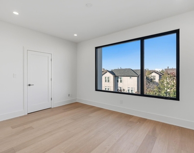 824 Malone Street - Photo Thumbnail 23