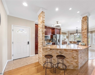 7000 Pinnacle Lane - Photo Thumbnail 3