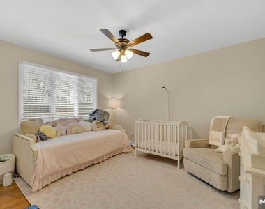 359 Hillview - Photo Thumbnail 33