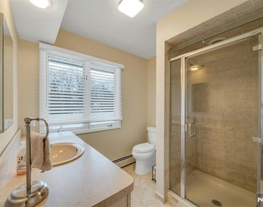 359 Hillview - Photo Thumbnail 30