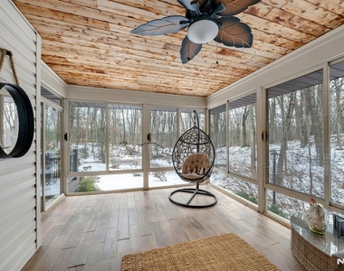 359 Hillview - Photo Thumbnail 16