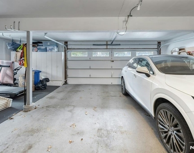 359 Hillview - Photo Thumbnail 24