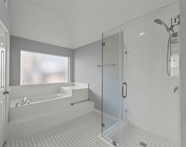 1019 Sugar Mountain Court - Photo Thumbnail 14