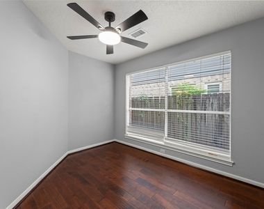 1019 Sugar Mountain Court - Photo Thumbnail 19