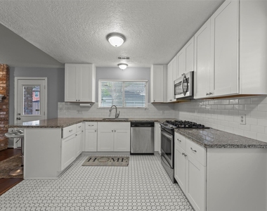 1019 Sugar Mountain Court - Photo Thumbnail 6