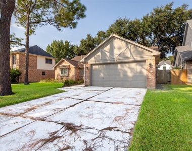 1019 Sugar Mountain Court - Photo Thumbnail 2