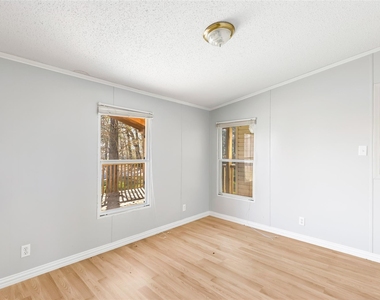 297 Gettysburg Drive - Photo Thumbnail 11