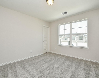 27927 Western Creek Court - Photo Thumbnail 8