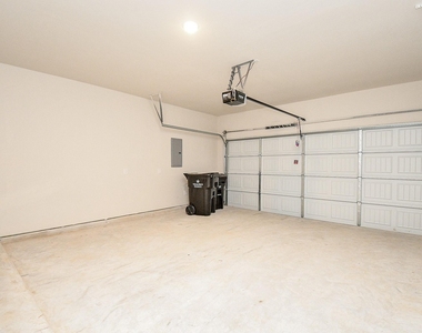 27927 Western Creek Court - Photo Thumbnail 3