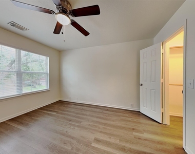 11806 Skydale Drive - Photo Thumbnail 17