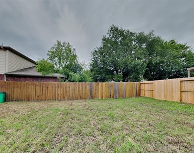 11806 Skydale Drive - Photo Thumbnail 21