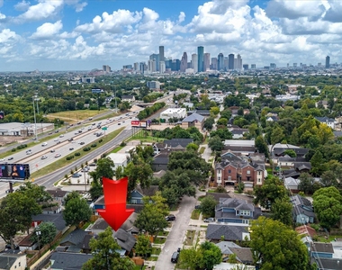 606 Vincent Street - Photo Thumbnail 1