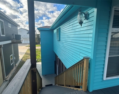 306 Isles End Road - Photo Thumbnail 7
