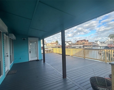 306 Isles End Road - Photo Thumbnail 6