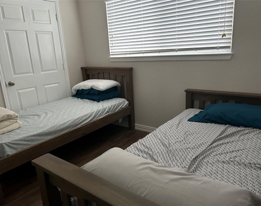 306 Isles End Road - Photo Thumbnail 18