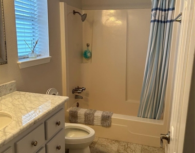 306 Isles End Road - Photo Thumbnail 20