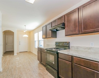 13918 Westfield Drive - Photo Thumbnail 2