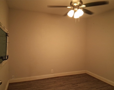 26445 E Lazy Ln - Photo Thumbnail 7