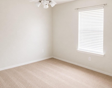 21328 Terreton Springs Drive - Photo Thumbnail 8