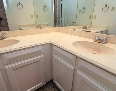 14209 Lost Meadow Lane - Photo Thumbnail 9