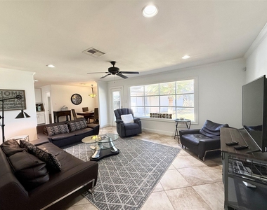 5454 Imogene Street - Photo Thumbnail 3