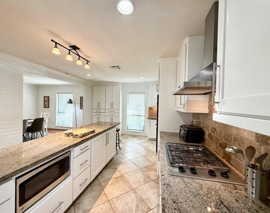 5454 Imogene Street - Photo Thumbnail 11
