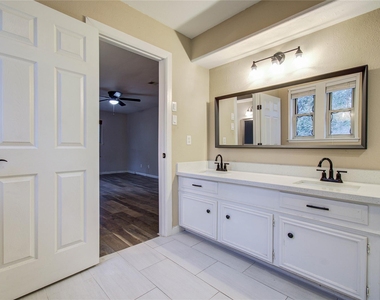 540 Fort Sumpter Street - Photo Thumbnail 21