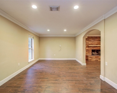 540 Fort Sumpter Street - Photo Thumbnail 15