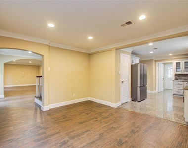 540 Fort Sumpter Street - Photo Thumbnail 6