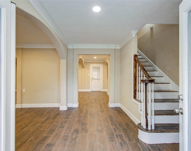 540 Fort Sumpter Street - Photo Thumbnail 8
