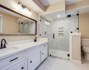 540 Fort Sumpter Street - Photo Thumbnail 20