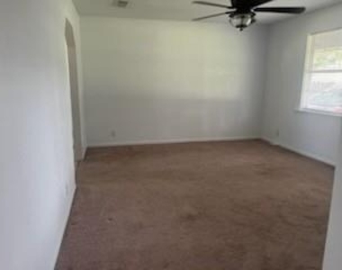 1029 N Chenango Street - Photo Thumbnail 1