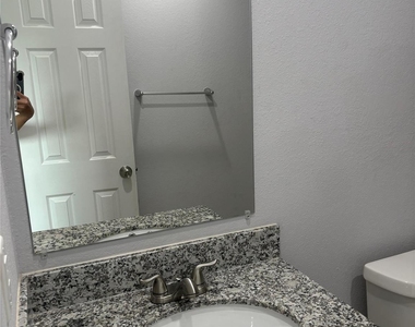 6619 Bacher Street - Photo Thumbnail 8