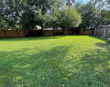 1702 Oak Ridge Drive - Photo Thumbnail 38