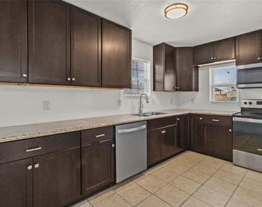 317-319 E B Street - Photo Thumbnail 1