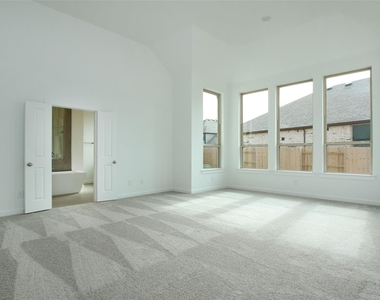 23715 Fernbriar Street - Photo Thumbnail 9