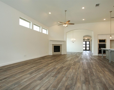 23715 Fernbriar Street - Photo Thumbnail 5