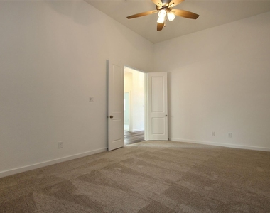 23715 Fernbriar Street - Photo Thumbnail 16