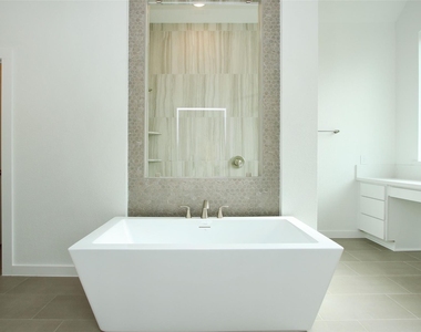 23715 Fernbriar Street - Photo Thumbnail 10