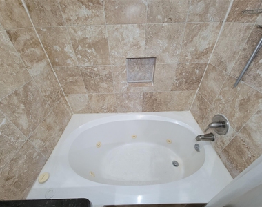 1115 Saint Charles Street - Photo Thumbnail 24