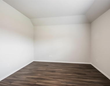 22451 Verdin Road - Photo Thumbnail 5