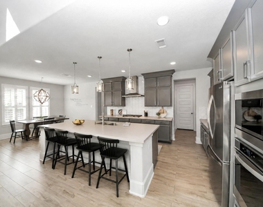 8119 Messina Mount Drive - Photo Thumbnail 2