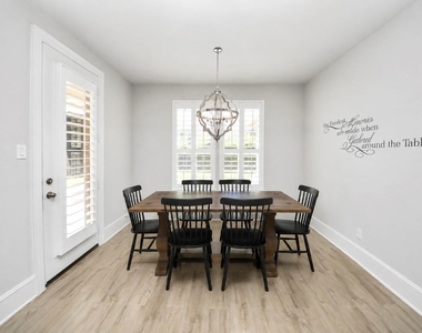 8119 Messina Mount Drive - Photo Thumbnail 9