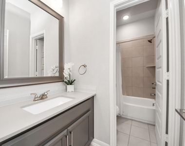 8119 Messina Mount Drive - Photo Thumbnail 25
