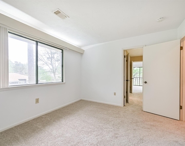 16040 Dunes Drive - Photo Thumbnail 19