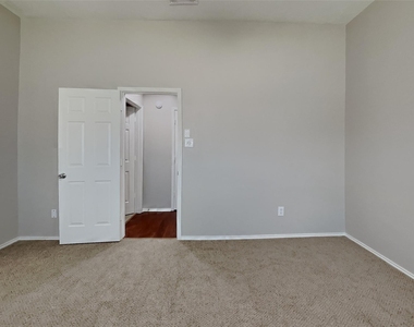 16407 Redbud Berry Lane - Photo Thumbnail 8