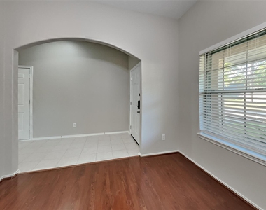 16407 Redbud Berry Lane - Photo Thumbnail 6