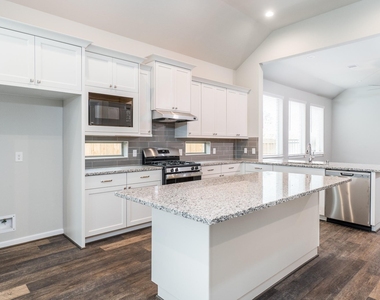 27054 Golden Knoll Drive - Photo Thumbnail 4