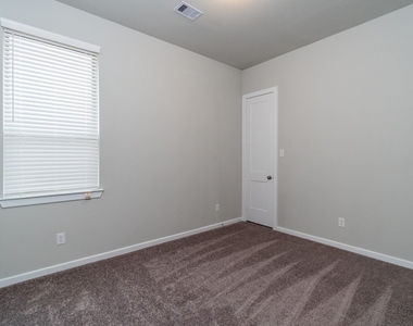 27054 Golden Knoll Drive - Photo Thumbnail 15