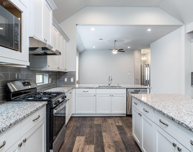 27054 Golden Knoll Drive - Photo Thumbnail 5
